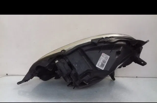 Phare gauche Nissan MICRA III (K12) 1.5 dci (2003-2010) occasion