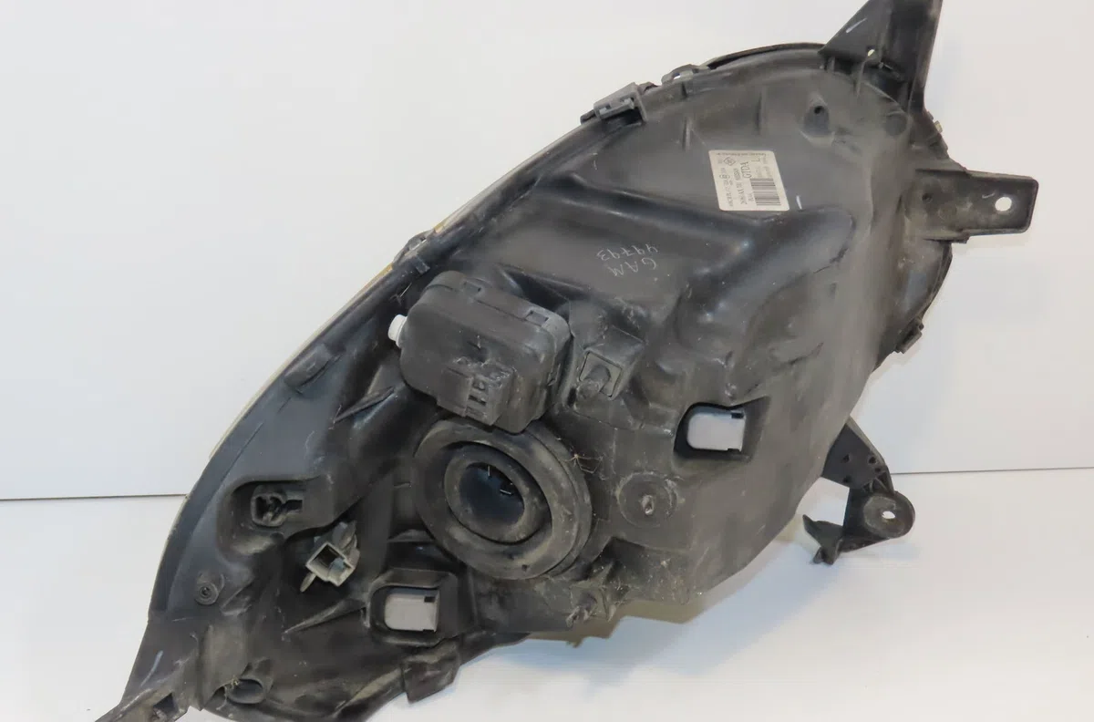 Phare gauche Nissan MICRA III (K12) 1.5 dci (2003-2010) occasion