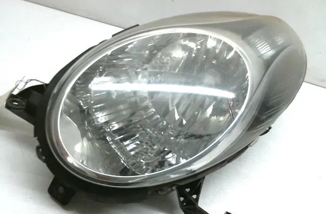 Phare gauche Nissan MICRA III (K12) 1.5 dci (2003-2010) occasion