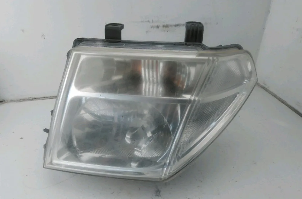Phare gauche Nissan PATHFINDER III (R51) 2.5 dci 4wd (2005) occasion