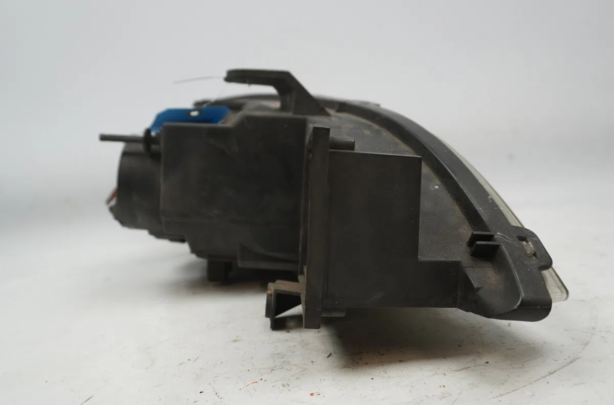 Phare gauche Nissan PRIMERA Hatchback (P11) 2.0 td (1996-2002) occasion