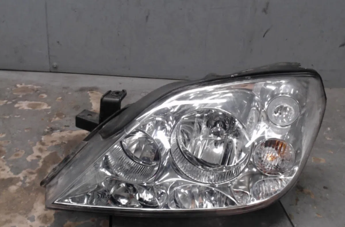 Phare gauche Nissan PRIMERA Hatchback (P12) 1.9 dci (2003-2007) occasion