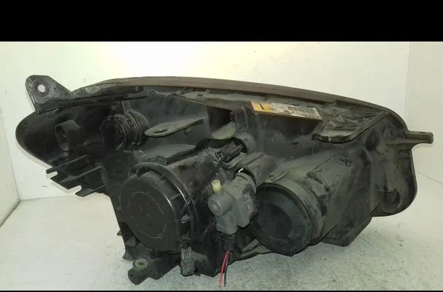 Phare gauche Nissan QASHQAI - QASHQAI 2 I (J10, NJ10, JJ10E) 1.5 dci (2010-2013) 5 portes occasion