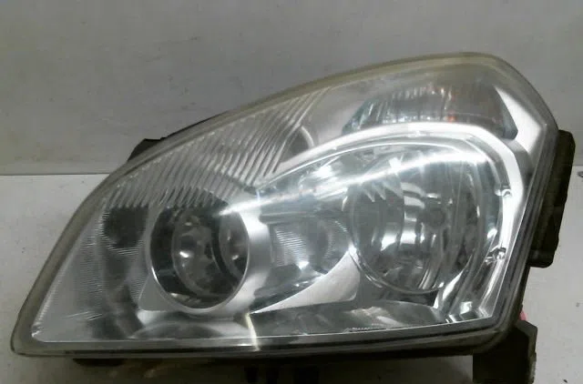 Phare gauche Nissan QASHQAI - QASHQAI 2 I (J10, NJ10, JJ10E) 2.0 dci (2007-2013) occasion