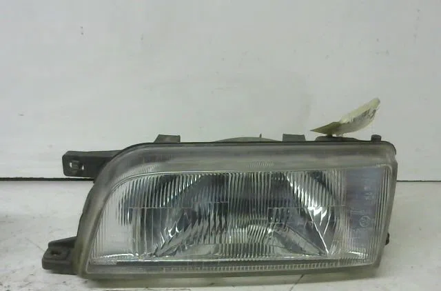 Phare gauche NISSAN SUNNY 1991 occasion