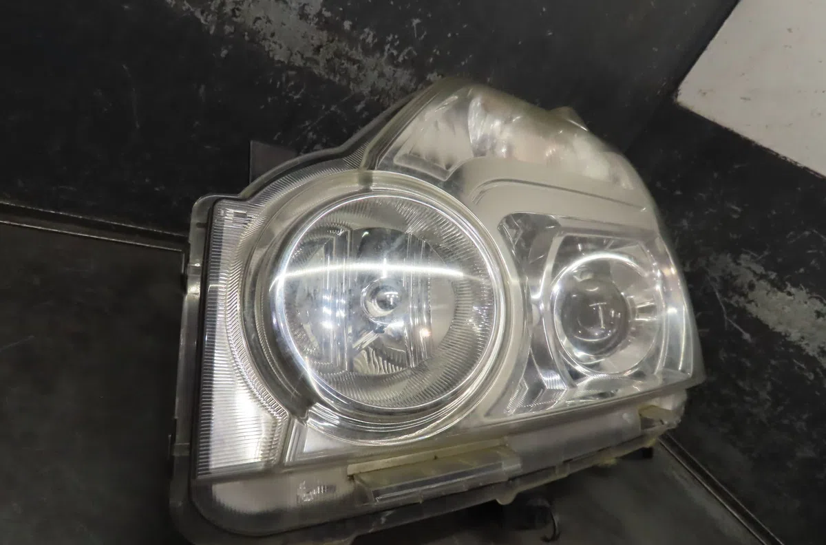Phare gauche Nissan X-TRAIL II (T31) 2.0 dci 4x4 (2007-2013) occasion