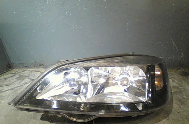 Phare gauche Opel ASTRA G 3-5 portes (T98) 2.0 di (f08, f48) (1998-2005) occasion