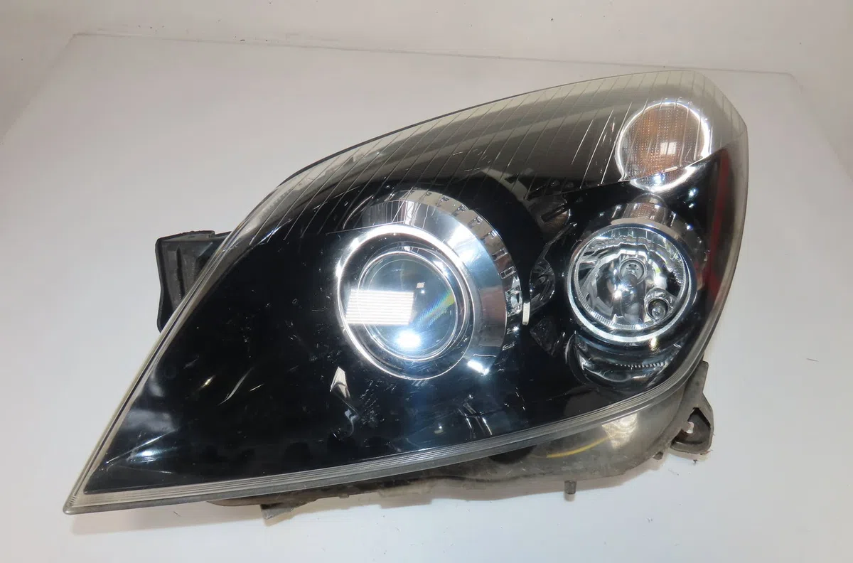 Phare gauche Opel ASTRA H (A04) 1.9 cdti (l48) (2004-2010) occasion
