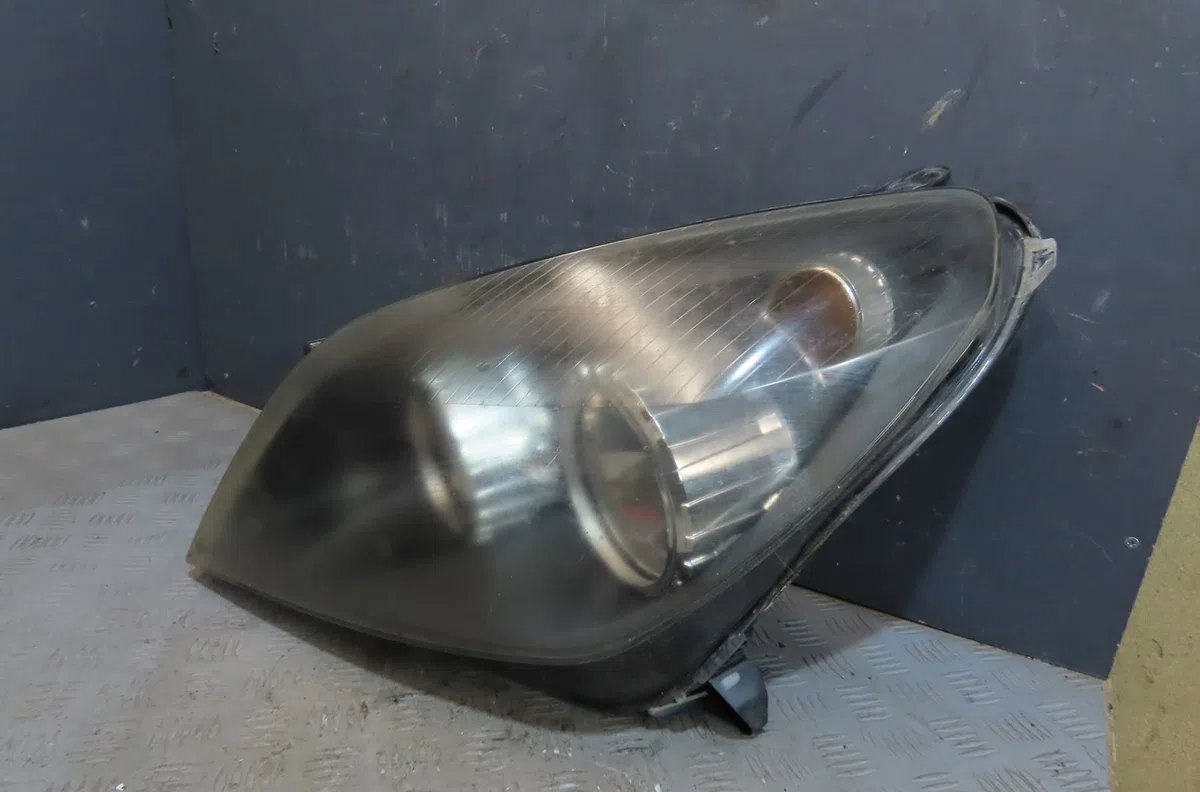 Phare gauche Opel ASTRA H GTC (A04) 1.9 cdti (l08) (2005-2010) occasion