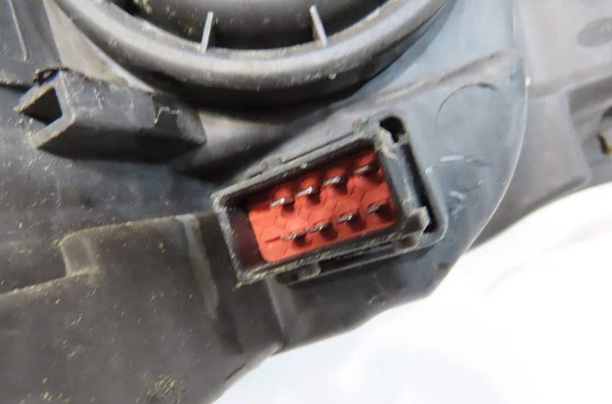 Phare gauche Opel ASTRA J (P10) 1.4 (68) (2009-2015) occasion
