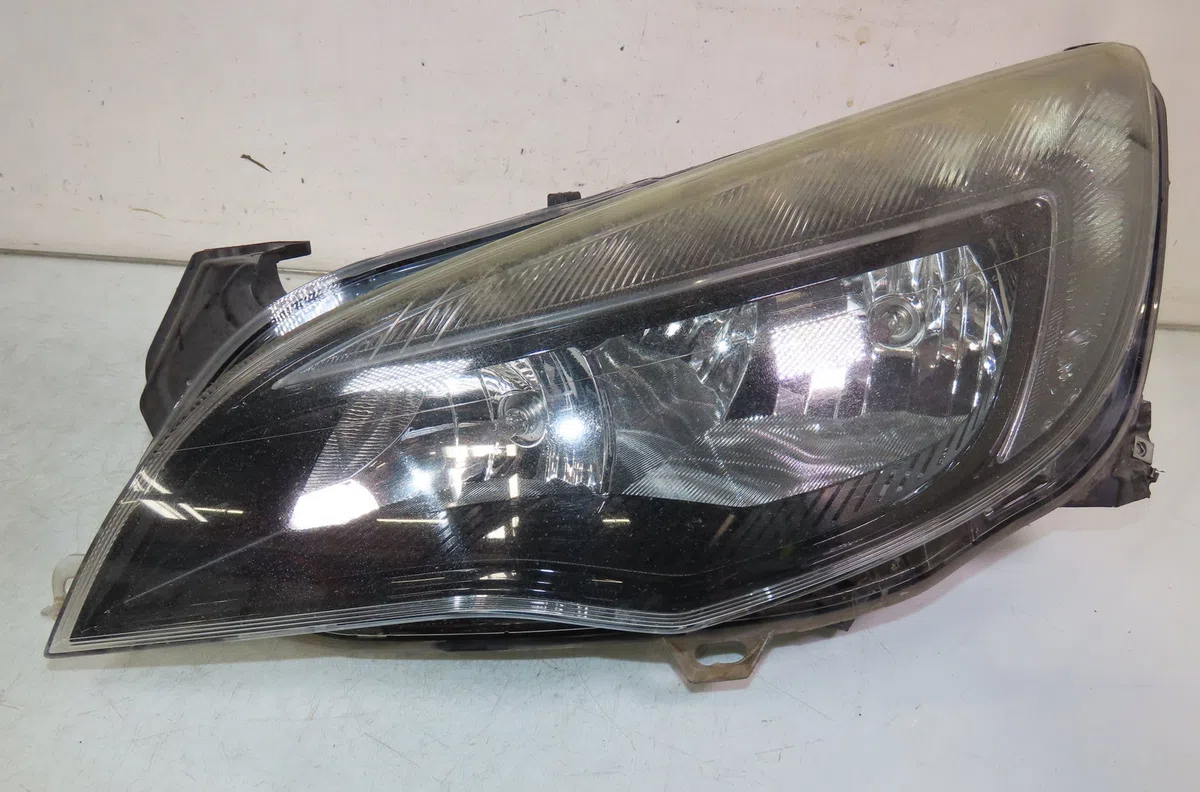 Phare gauche Opel ASTRA J Sports Tourer (P10) 1.7 cdti (35) (2010-2015) occasion