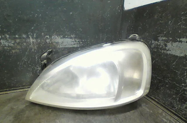 Phare gauche OPEL CORSA 2001 occasion