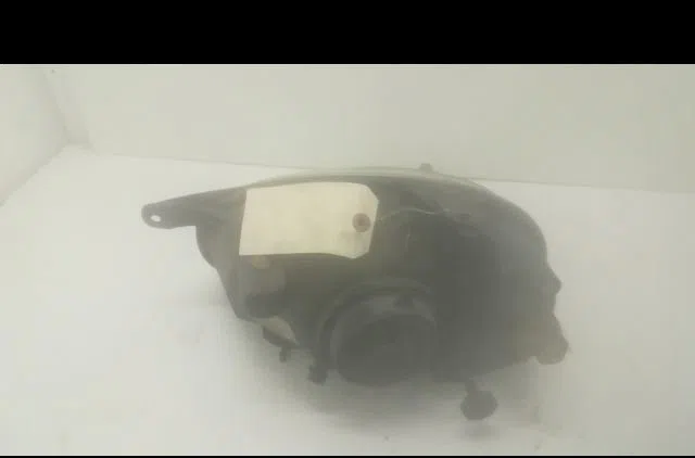 Phare gauche Opel CORSA B (S93) 1.4 i (f08, f68, m68) (1993-2000) occasion