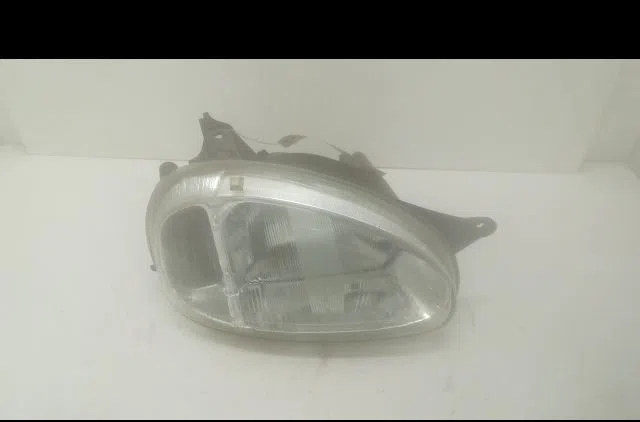 Phare gauche Opel CORSA B (S93) 1.4 i (f08, f68, m68) (1993-2000) occasion