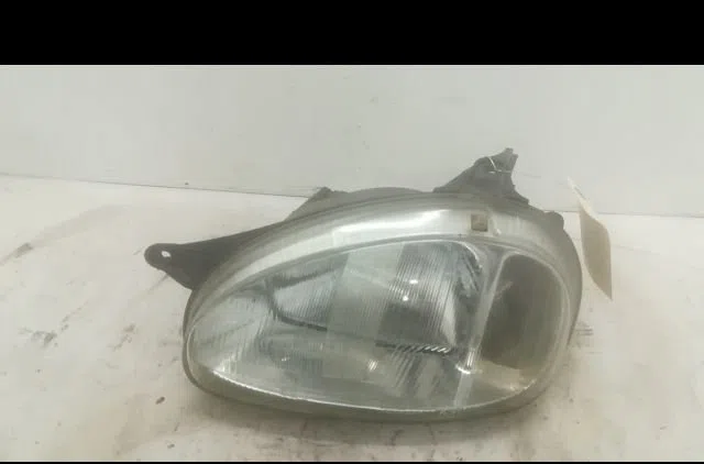 Phare gauche Opel CORSA B (S93) 1.5 d (f08, f68, m68) (1993-2000) occasion