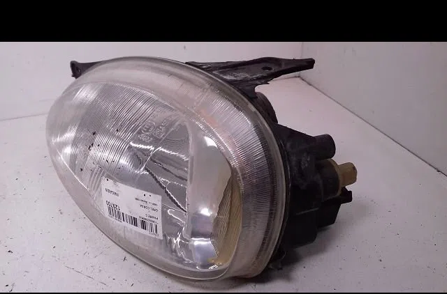 Phare gauche Opel CORSA B (S93) 1.5 d (f08, f68, m68) (1993-2000) occasion