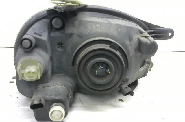 Phare gauche Opel CORSA B (S93) 1.5 td (f08, f68, m68) (1993-2000) occasion