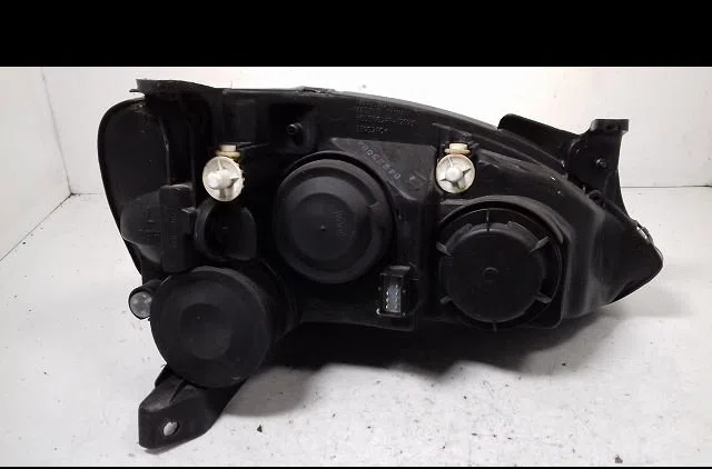 Phare gauche Opel CORSA C (X01) 1.0 (f08, f68) (2000-2003) occasion