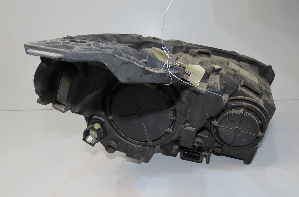 Phare gauche Opel CORSA F 1.2 (68) (2019) occasion