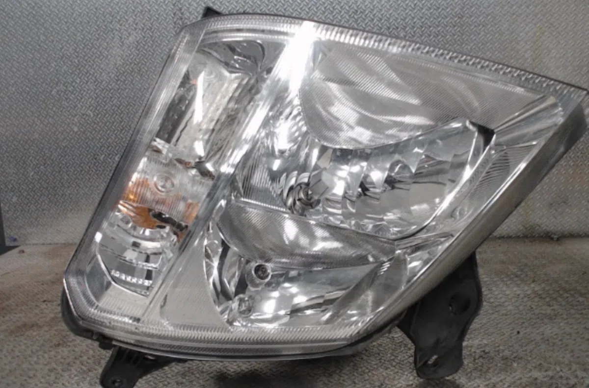 Phare gauche OPEL MERIVA A  MERIVA A PHASE 2 occasion