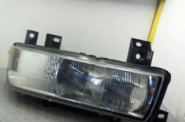 Phare gauche Opel MOVANO A Fourgon (X70) 2.2 dti (fd) (2000) occasion