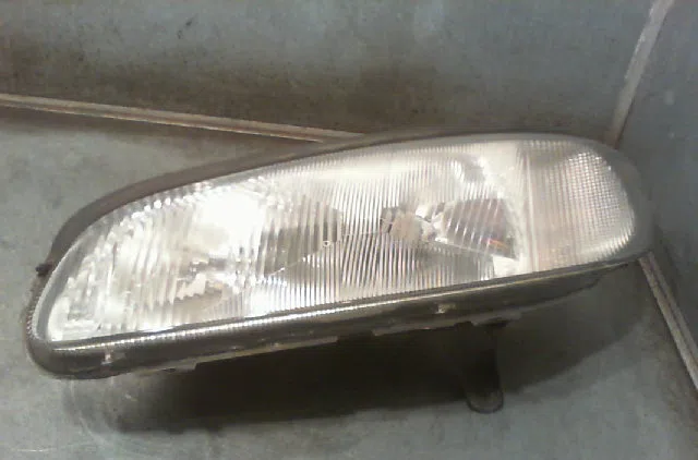 Phare gauche OPEL OMEGA 1995 occasion