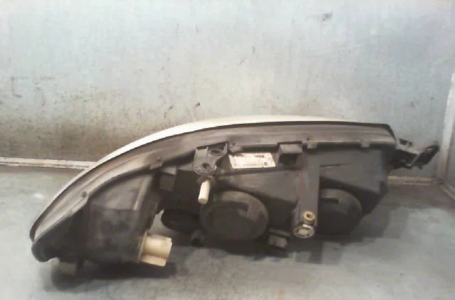 Phare gauche Opel VECTRA B (J96) 1.6 i 16v (f19) (1995-2002) occasion