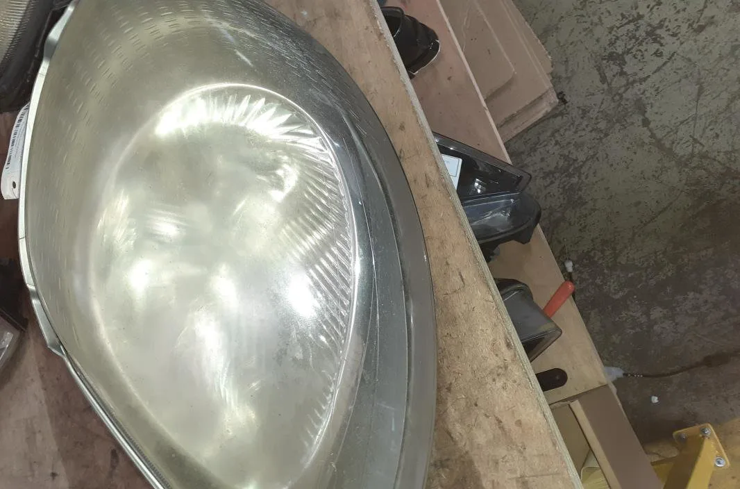 Phare gauche Opel VIVARO A Autobus-Autocar (X83) 1.9 dti (f7, j7, a07) (2001-2014) 3 portes occasion
