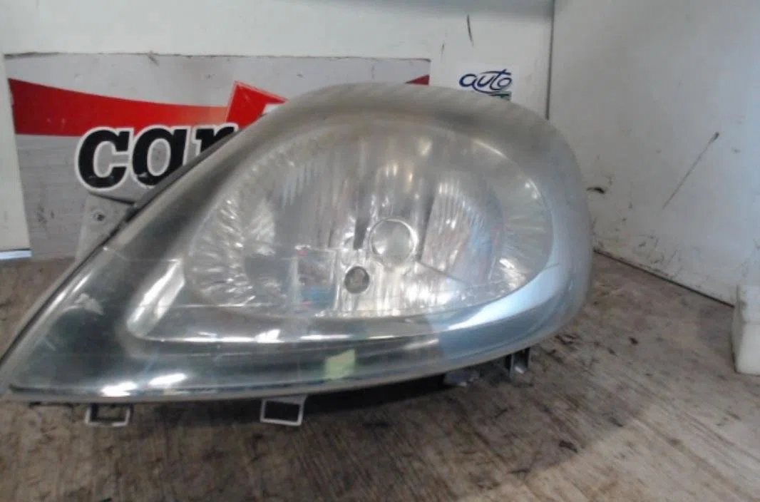 Phare gauche Opel VIVARO A Fourgon (X83) 1.9 di (f7) (2001-2006) occasion