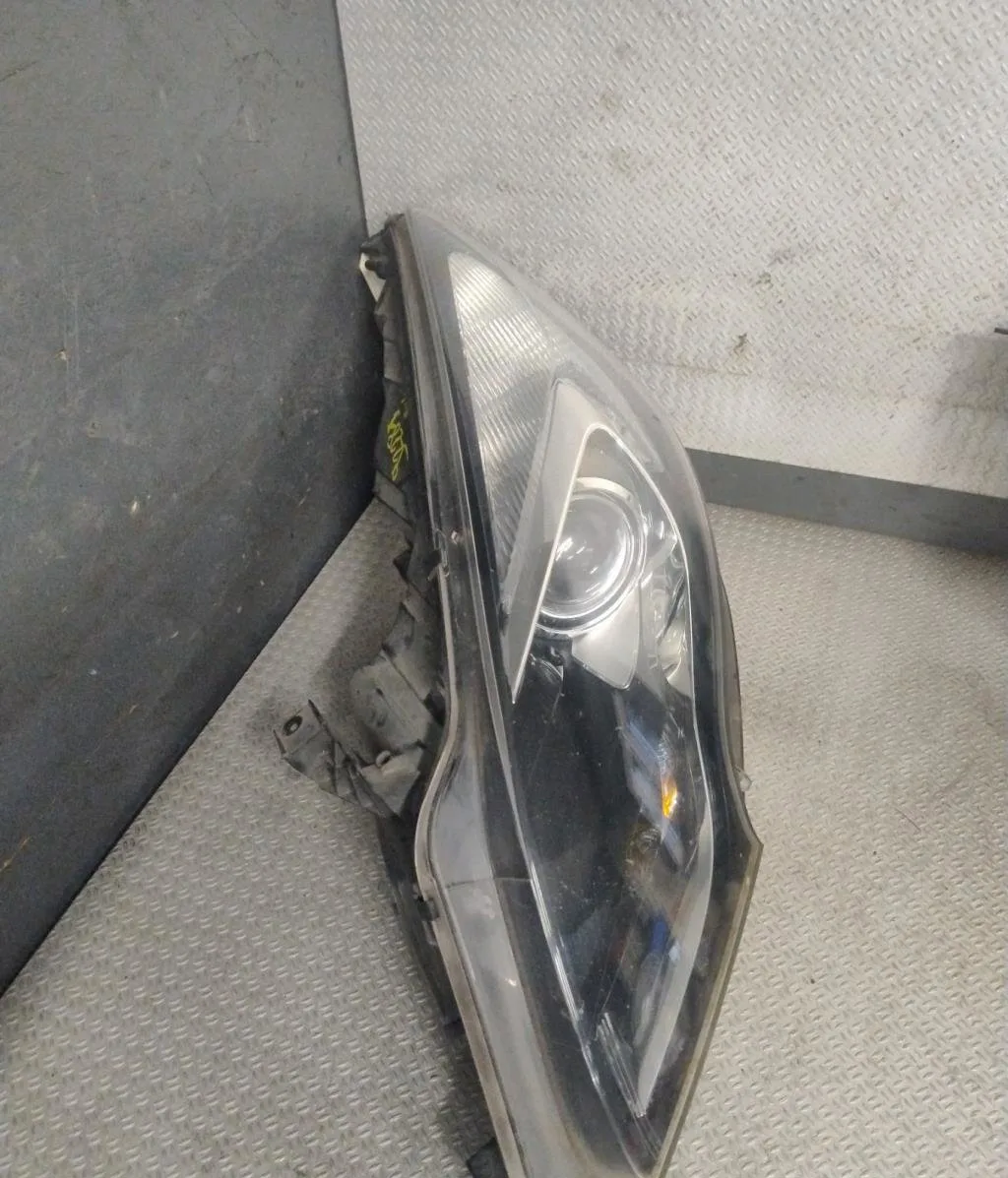 Phare gauche Opel ZAFIRA TOURER C (P12) 1.6 cdti (75) (2013) occasion