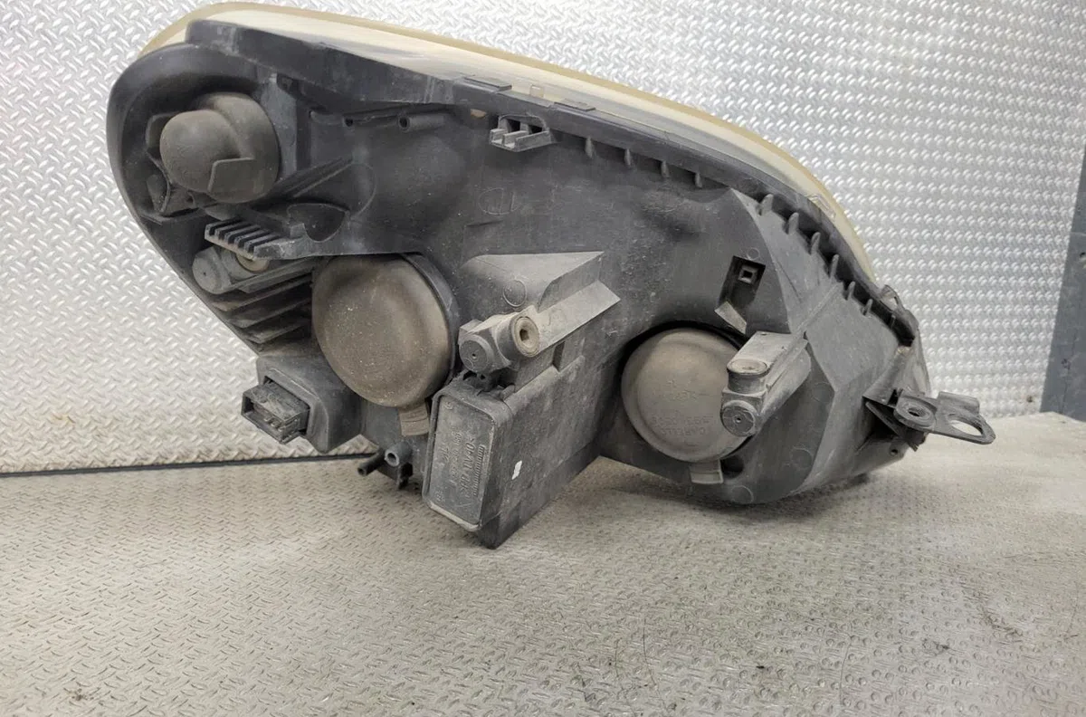 Phare gauche Opel ZAFIRA - ZAFIRA FAMILY B (A05) 1.6 (m75) (2005-2012) occasion