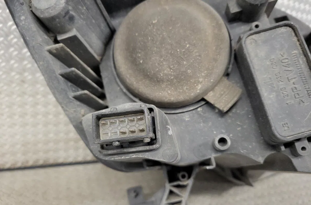 Phare gauche Opel ZAFIRA - ZAFIRA FAMILY B (A05) 1.6 (m75) (2005-2012) occasion