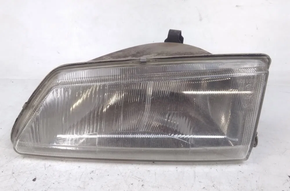 Phare gauche PEUGEOT 106 1992 occasion