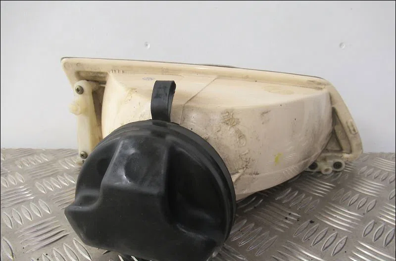 Phare gauche Peugeot 106 II (1A_, 1C_) 1.5 d (1998-2004) 3 portes occasion