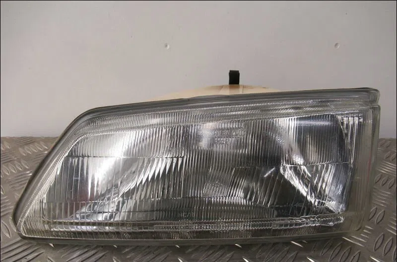 Phare gauche Peugeot 106 II (1A_, 1C_) 1.5 d (1998-2004) 3 portes occasion