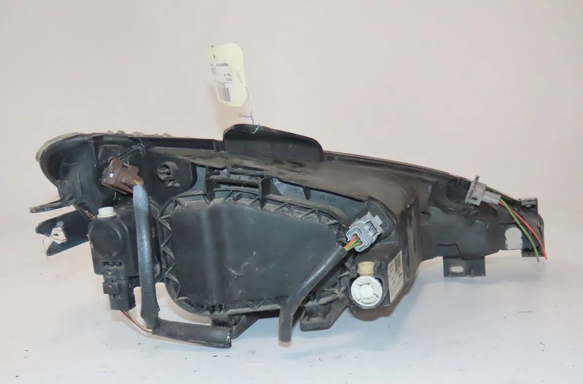 Phare gauche Peugeot 206 (2L_, 2M_) 1.4 hdi eco 70 (2009-2013) 5 portes occasion