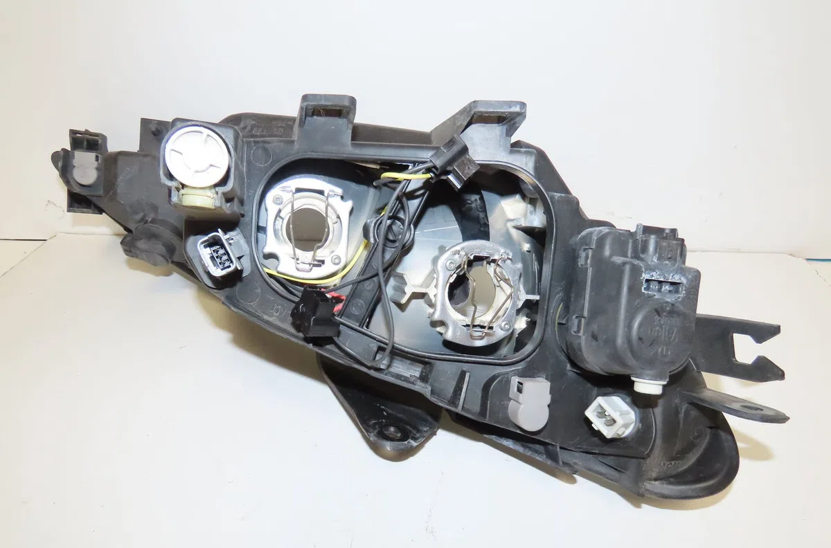 Phare gauche Peugeot 206 (2L_, 2M_) 1.4 i (2lkfwa, 2mkfwa) (2009-2013) 3 portes occasion