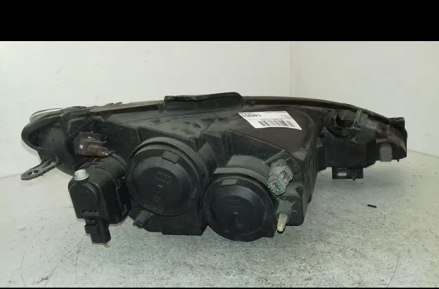 Phare gauche Peugeot 206 (2L_, 2M_) 1.4 i (2lkfwa, 2mkfwa) (2009-2013) 3 portes occasion