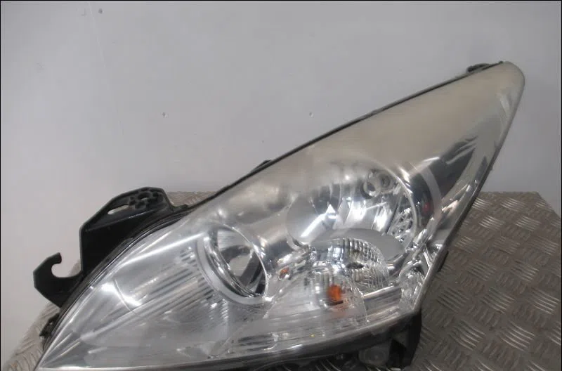 Phare gauche Peugeot 3008 Monospace (0U_) 1.6 vti (2009-2016) occasion
