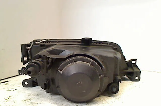 Phare gauche PEUGEOT 306  1.4i 75ch occasion