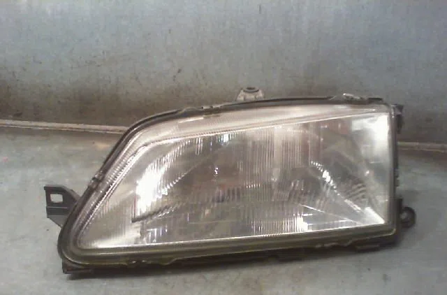 Phare gauche PEUGEOT 306 1995 occasion