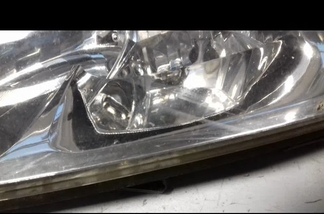 Phare gauche Peugeot 306 3-5 portes (7A, 7C, N3, N5) 1.6 (1993-2000) occasion