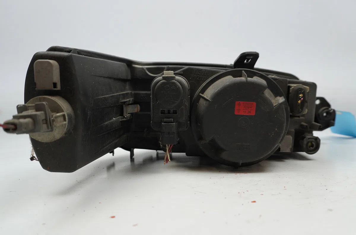 Phare gauche Peugeot 306 3-5 portes (7A, 7C, N3, N5) 1.9 d (1994-2001) occasion