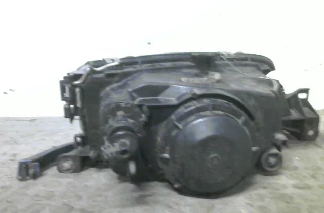 Phare gauche Peugeot 306 3-5 portes (7A, 7C, N3, N5) 1.9 dt (1993-2001) occasion