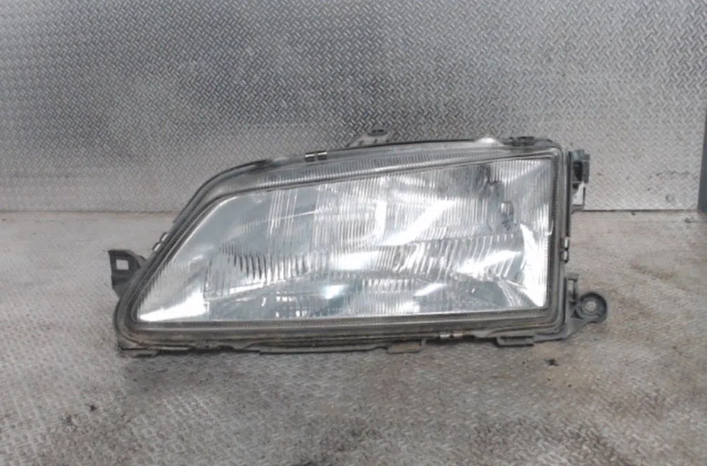 Phare gauche PEUGEOT 306  306 PHASE 1 occasion