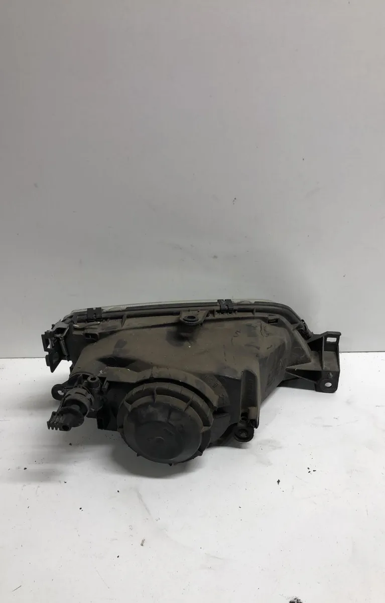 Phare gauche Peugeot 306 (7B, N3, N5) 1.6 sr (1994-2000) occasion