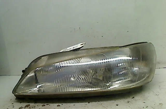 Phare gauche Peugeot 306 Break (7E, N3, N5) 1.9 d (1998-2002) occasion