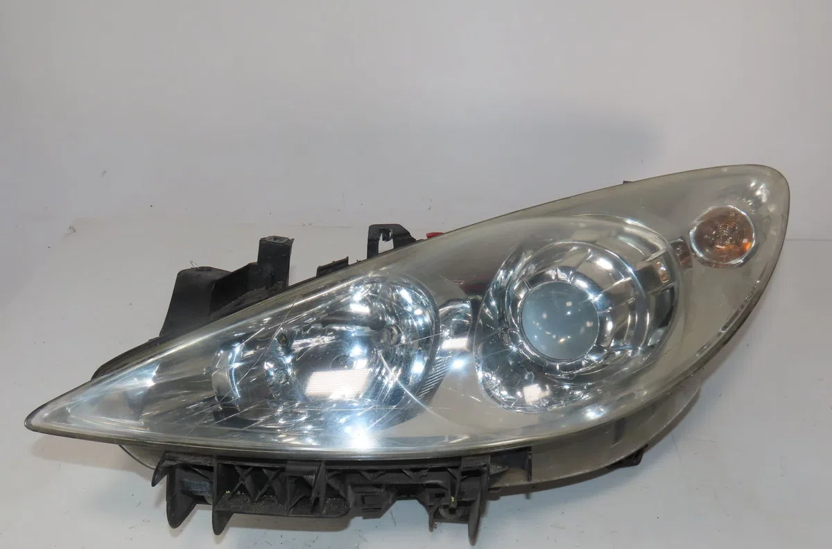 Phare gauche Peugeot 307 (3A-C) 1.6 hdi 110 (2004-2009) 5 portes occasion