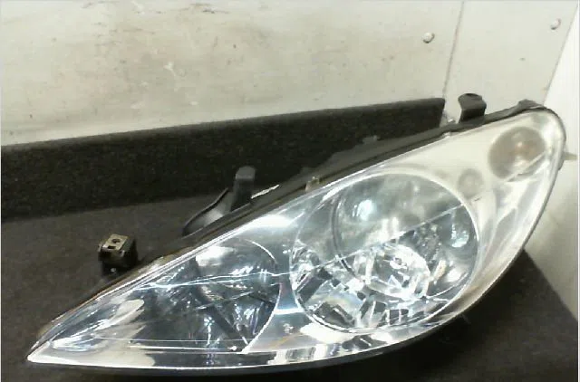 Phare gauche Peugeot 307 (3A-C) 2.0 hdi 90 (2000-2007) 5 portes occasion