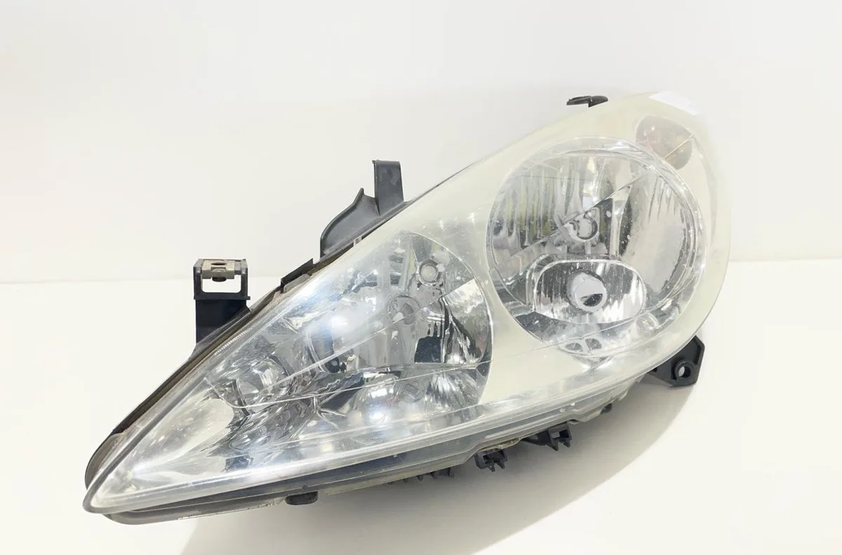 Phare gauche Peugeot 307 (3A-C) 2.0 hdi 90 (2000-2007) 5 portes occasion